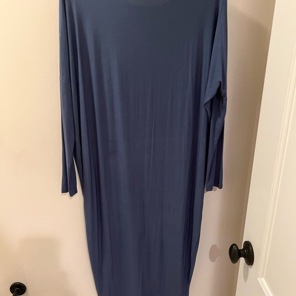 Carly Jean Los Angeles Everyday Dress. Size small. - Picture 3 of 4